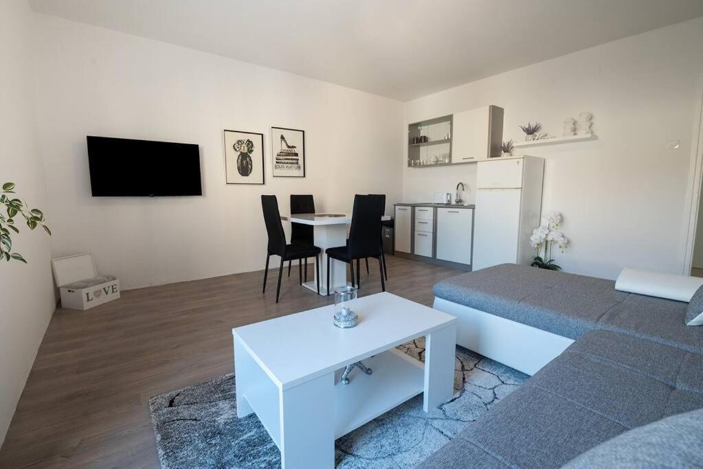 Apartman Iva Apartment Задар Екстериор снимка